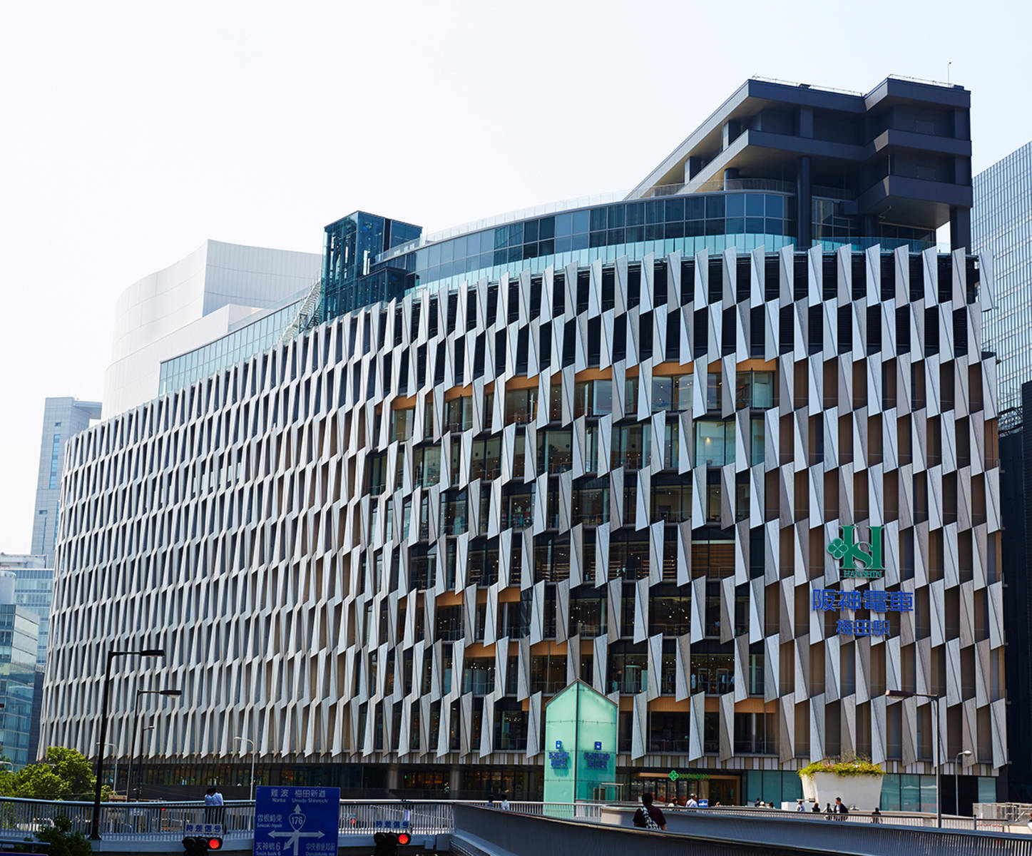 Hanshin Department Store Umeda | OSAKA-INFO Hanshin Department Store Umeda | OSAKA-INFO